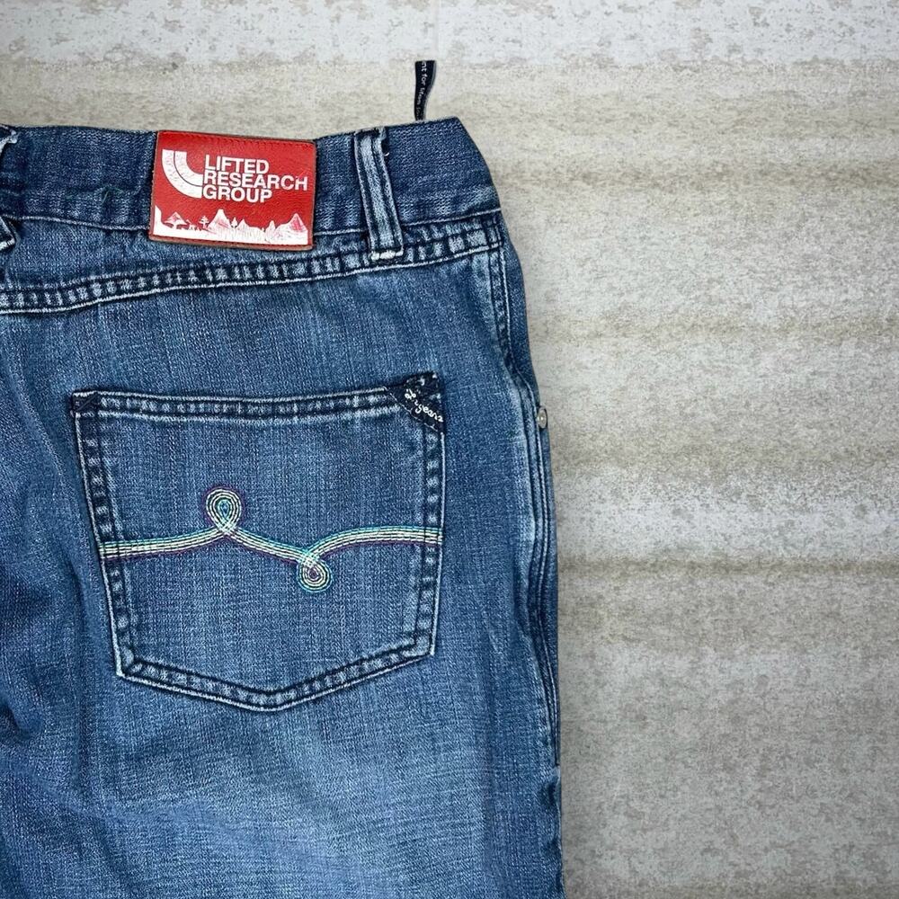Vintage Y2K LRG Skater Jeans 38x32 Baggy Wide Leg Medium Wash Denim Embroidered - Picture 3 of 5